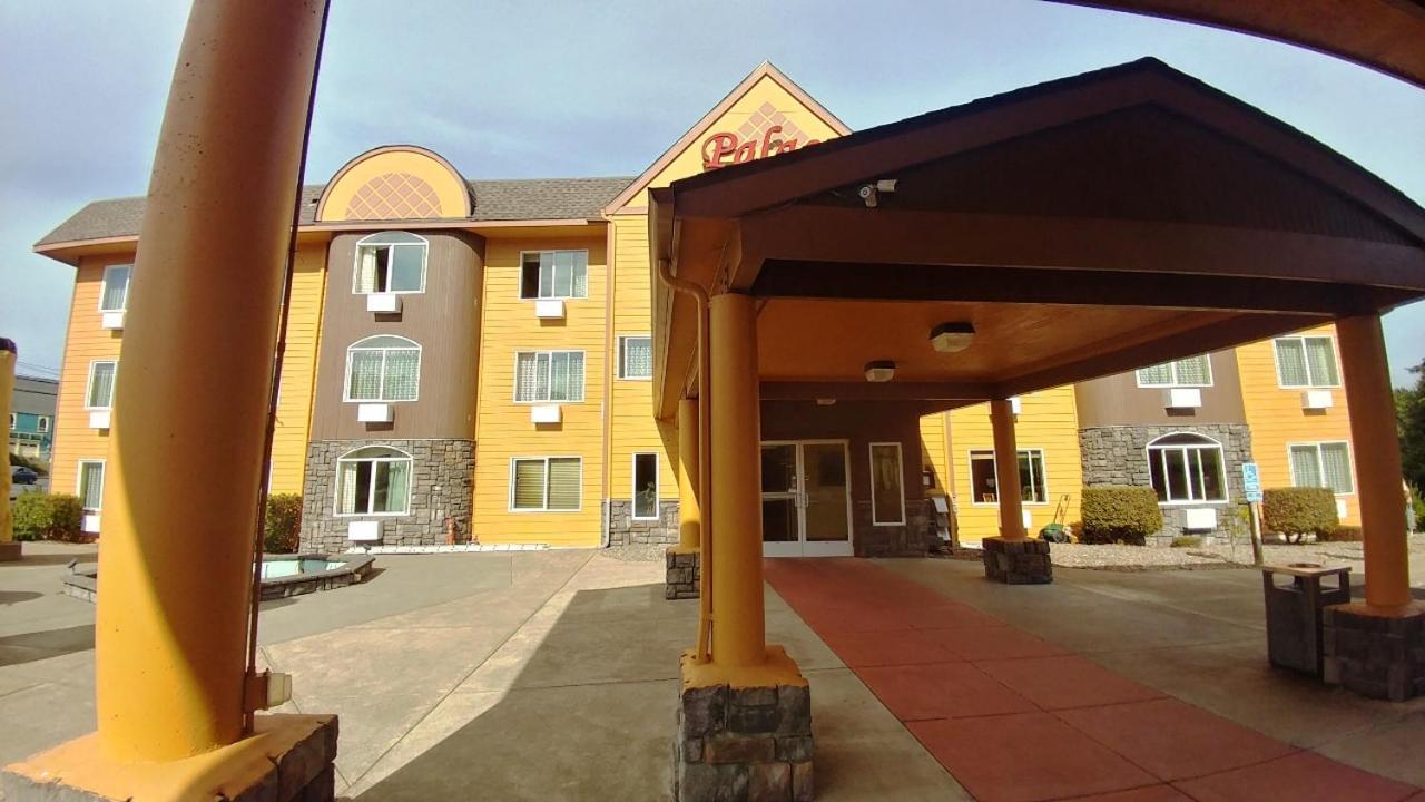 Palace Inn & Suites Lincoln City Dış mekan fotoğraf