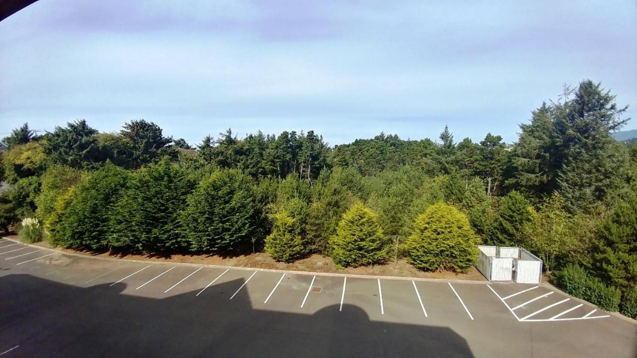 Palace Inn & Suites Lincoln City Dış mekan fotoğraf