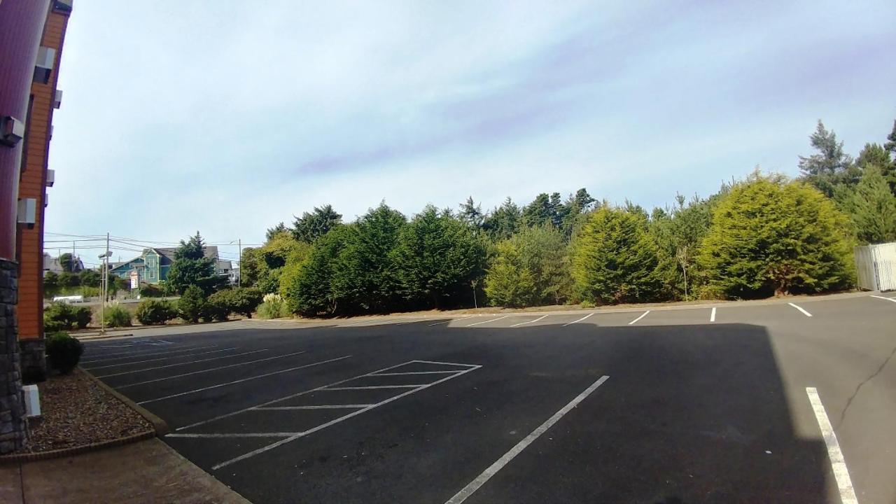 Palace Inn & Suites Lincoln City Dış mekan fotoğraf